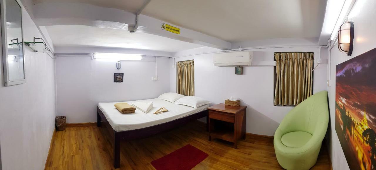 יאנגון Hostel He-O מראה חיצוני תמונה
